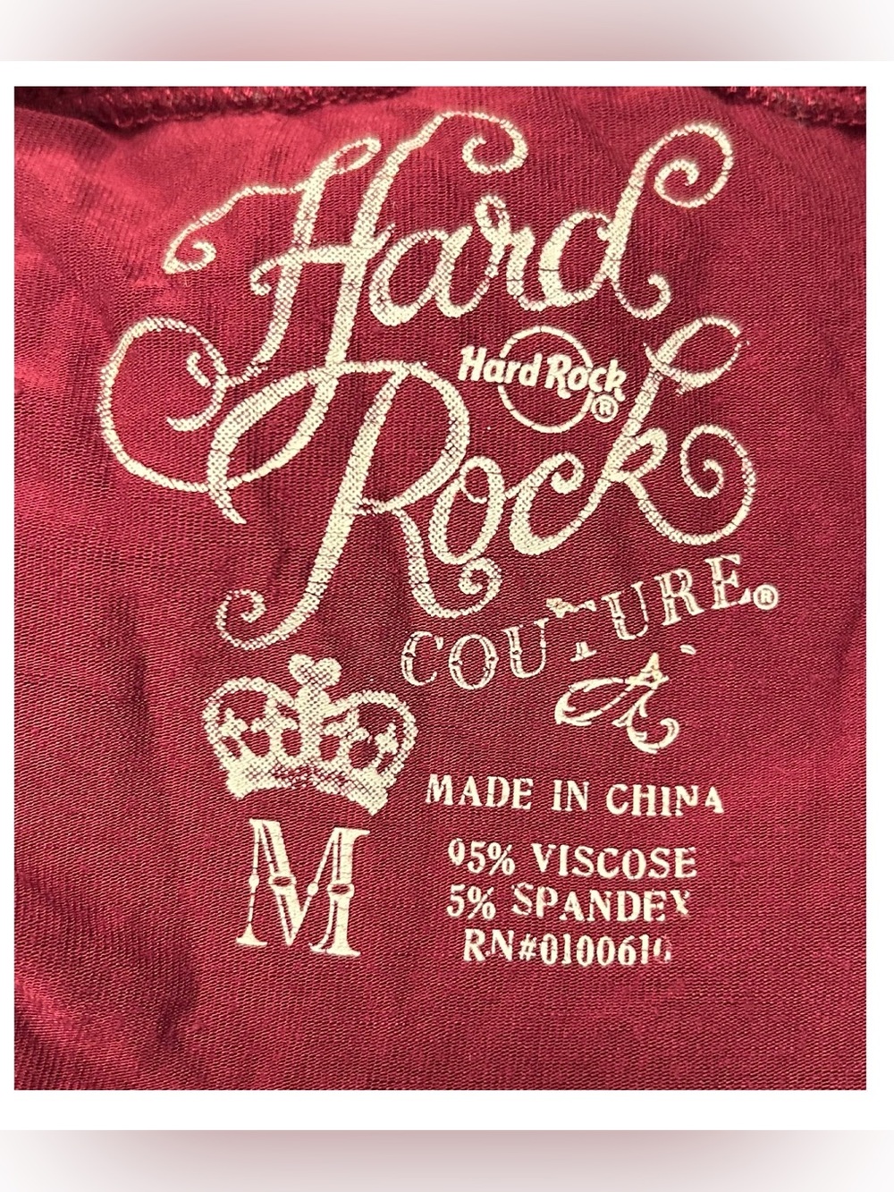 HARD ROCK CAFE Louisville Burgandy Red Graphic Tee Sz M Lattice Sleeve Y2K Rock - Picture 10 of 16